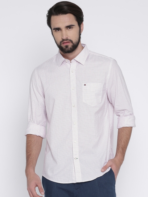 

Tommy Hilfiger Men White & Pink Regular Fit Checked Casual Shirt