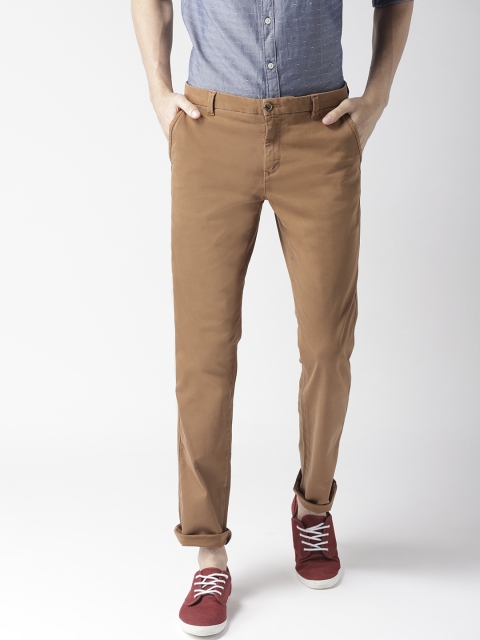 

Tommy Hilfiger Men Brown Straight Fit Solid Chinos
