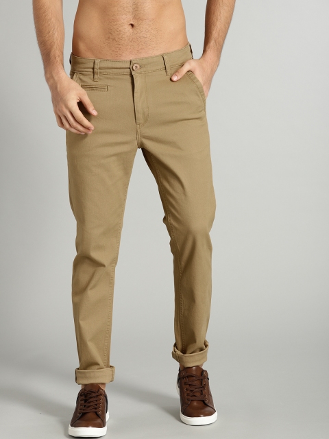 

Roadster Men Khaki Slim Fit Solid Chinos
