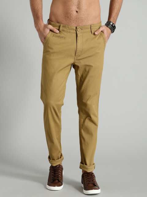 

Roadster Men Khaki Slim Fit Solid Chinos