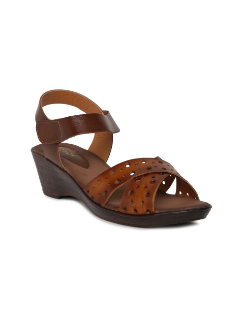 

Catwalk Women Brown Solid Sandals