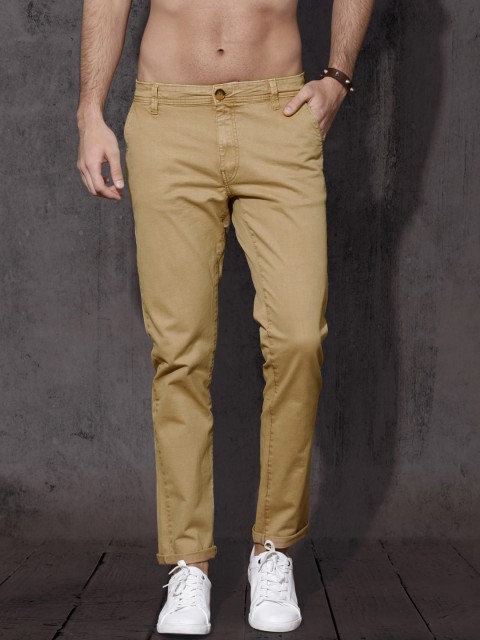 

Roadster Men Khaki Slim Fit Solid Chinos