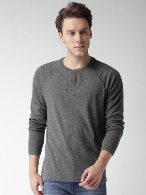 

Aeropostale Men Charcoal Grey Solid Henley Neck T-shirt
