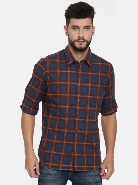 

Indian Terrain Men Blue & Maroon Slim Fit Checked Casual Shirt