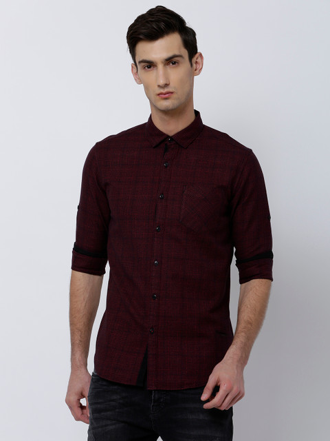 

LOCOMOTIVE Men Red & Black Slim Fit Checked Casual Shirt