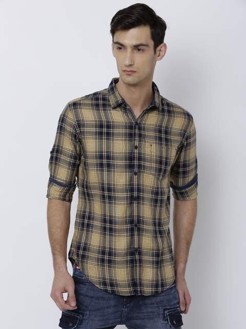 

LOCOMOTIVE Men Navy Blue & Yellow Slim Fit Checked Casual Shirt