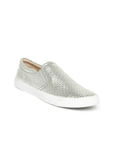 

Clarks Women Silver-Toned Leather Perforated Slip-Ons