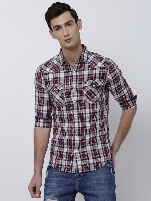 

LOCOMOTIVE Men Maroon Slim Fit Checked Casual Shirt
