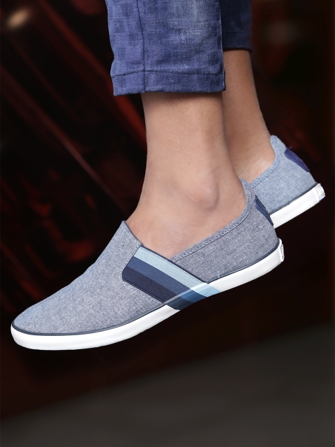 

Pepsi Men Blue Textured Vulcanised Slip-On Sneakers