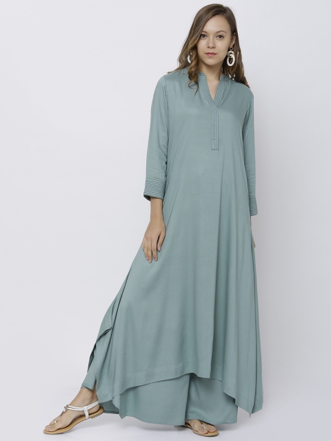 

Vishudh Women Grey Solid Flared Kurta with Pallazo