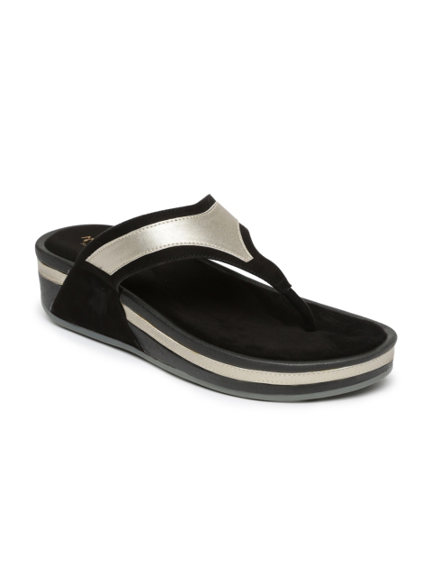 

Monrow Women Black Solid Sandals