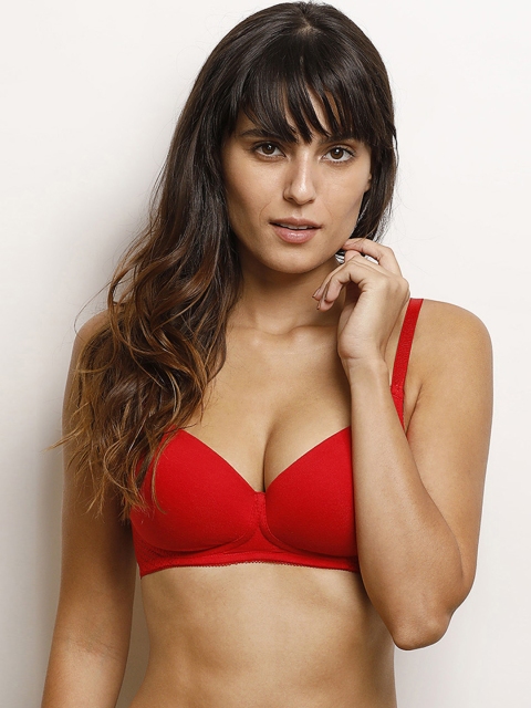 

Zivame Red & Red Solid Non-Wired Lightly Padded T-shirt Bra ZI1102CORE00
