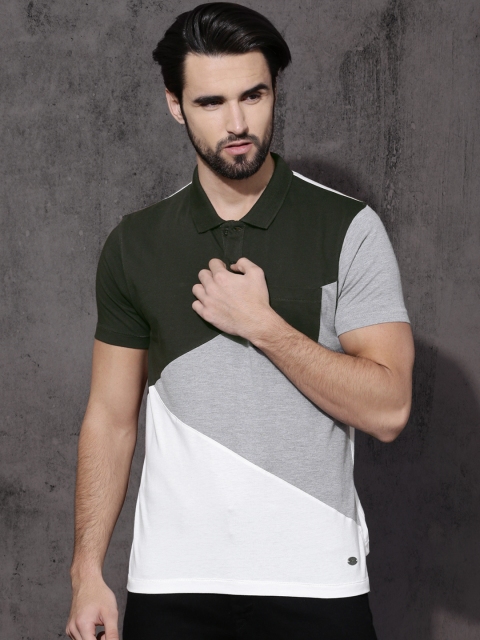 

Roadster Men Grey Melange & Black Colourblocked Polo Collar T-shirt