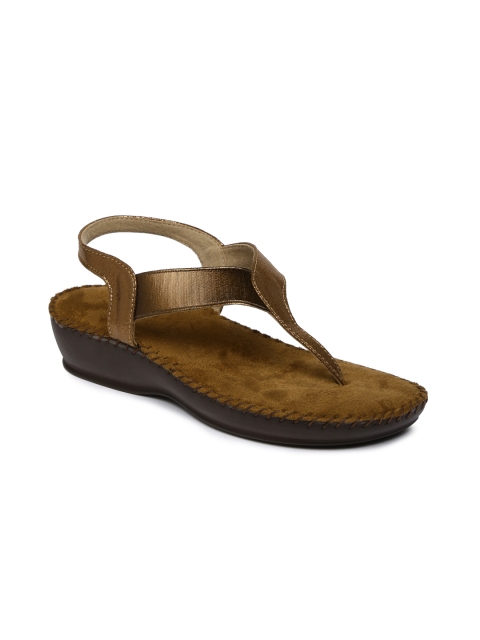 

Inc 5 Women Bronze-Toned Solid Wedges