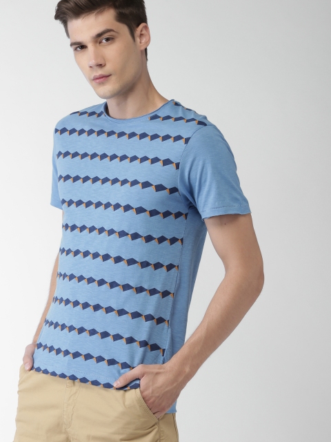 

Mast & Harbour Men Blue Printed Round Neck T-shirt