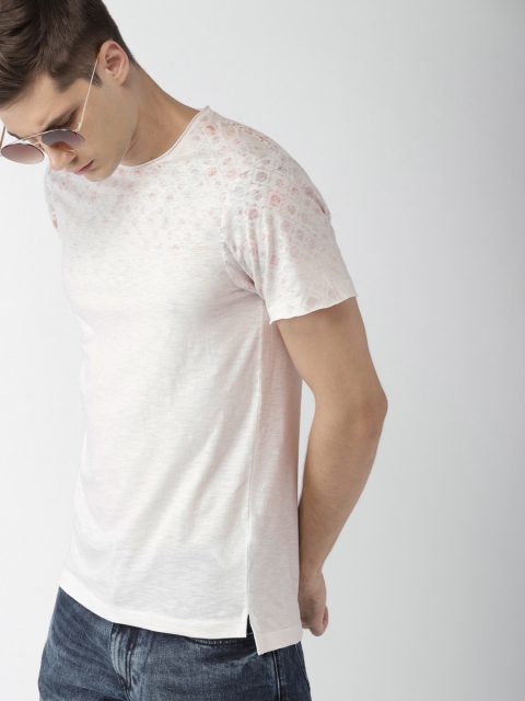 

Mast & Harbour Men Off-White Printed Round Neck T-shirt