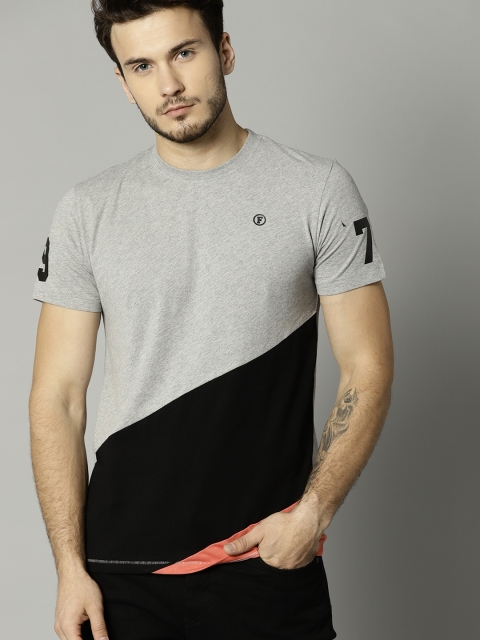 

French Connection Men Grey Melange Colourblocked Round Neck T-shirt