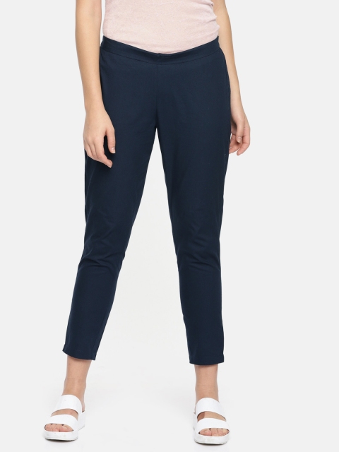 

Ayaany Women Navy Blue Comfort Slim Fit Solid Crop Trousers
