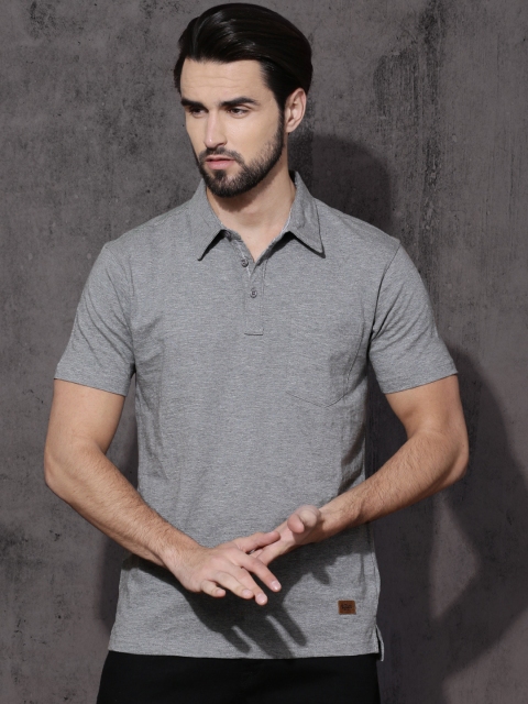 

Roadster Men Grey Melange Solid Polo Collar T-shirt