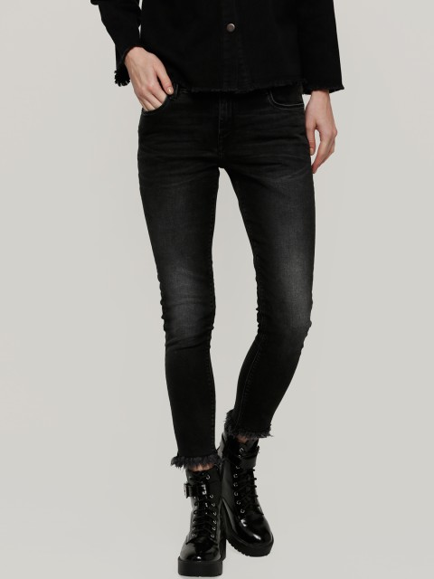 

Splash Women Black Skinny Fit Low-Rise Clean Look Stretchable Jeans