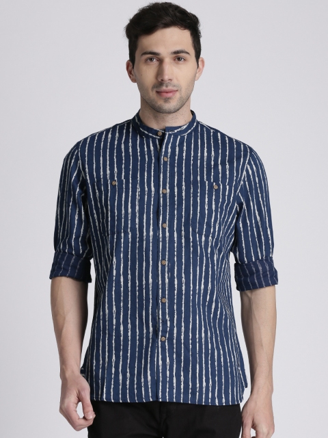

Splash Men Blue & White Slim Fit Striped Casual Shirt