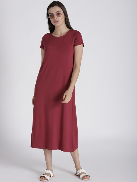 

Splash Women Maroon Solid Midi T-shirt Dress