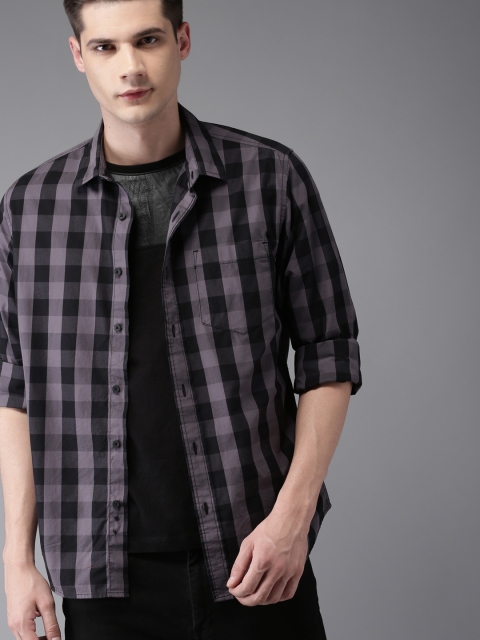 

HERE&NOW Men Black & Mauve Checked Casual Shirt