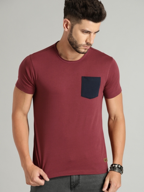 

Roadster Men Maroon Solid Round Neck T-shirt with Chest Pocket