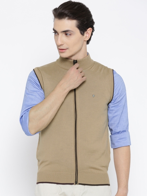 

Blackberrys Men Beige Solid Cardigan
