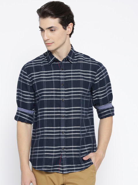 

Blackberrys Men Navy Checked Casual Shirt, Navy blue