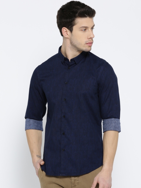 

Blackberrys Men Navy Blue Trim Fit Printed Casual Shirt
