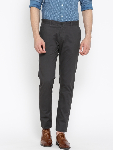 

Blackberrys Men Charcoal Grey Sharp Regular Fit Solid Chinos