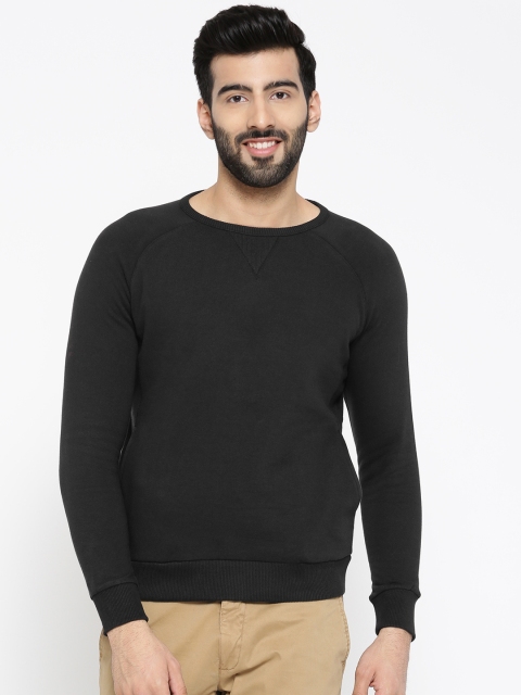 

Blackberrys Men Black Solid Sweatshirt