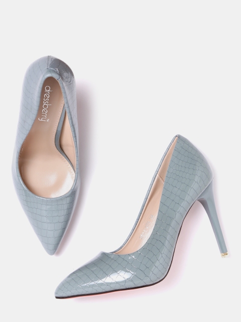

DressBerry Women Blue Snakeskin Textured Pumps