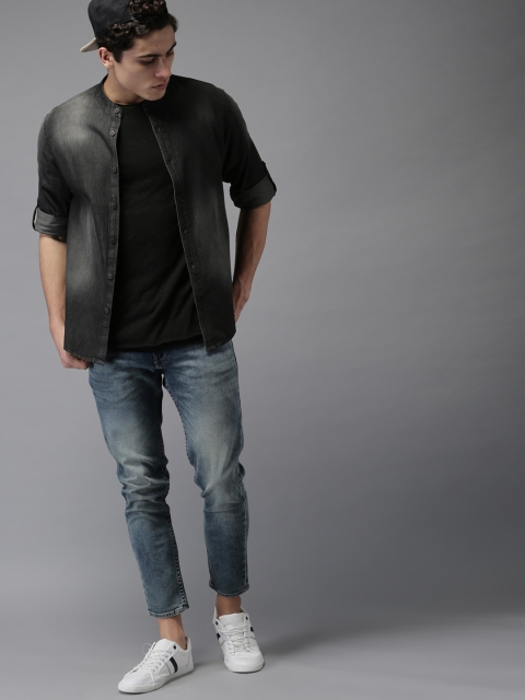 

HERE&NOW Men Charcoal Grey Regular Fit Faded Casual Shirt