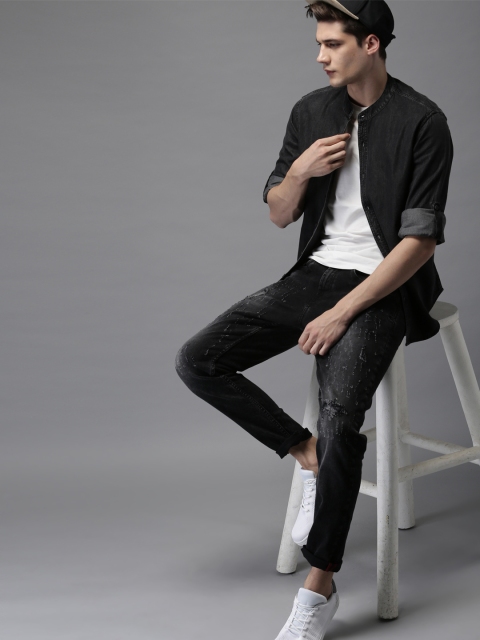 

HERE&NOW Men Black Regular Fit Solid Casual Shirt