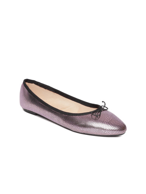 

Carlton London Women Pink Snake-Skin Textured Ballerinas