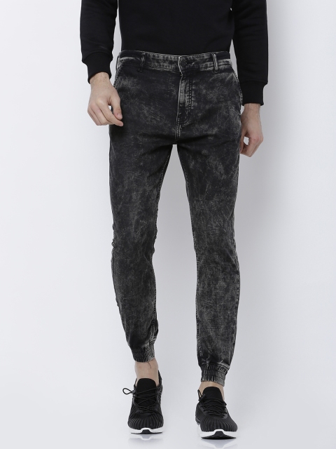 

LOCOMOTIVE Men Black Slim Fit Faded Denim Joggers