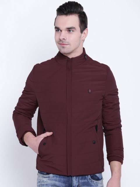 

Fort Collins Men Burgundy Solid Quilted Jacket