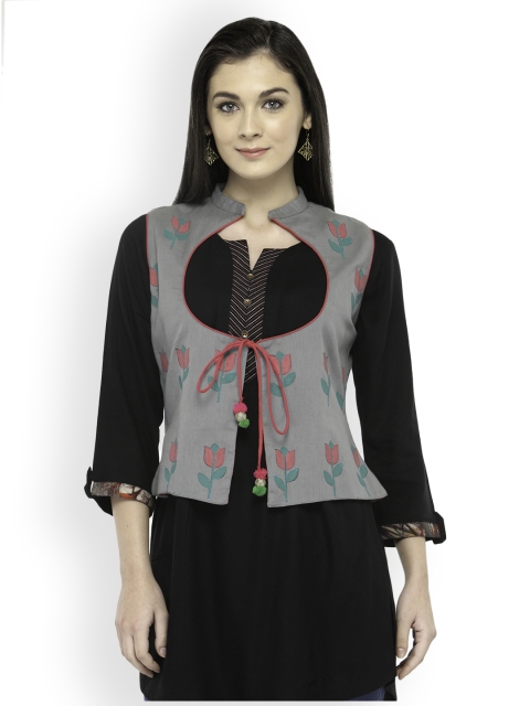 

Bitterlime Grey Block Print Waistcoat