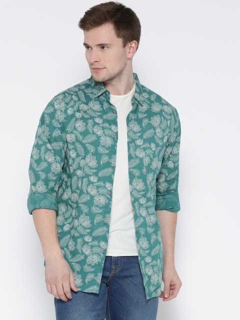 

SPYKAR Men Green & White Regular Fit Printed Casual Shirt