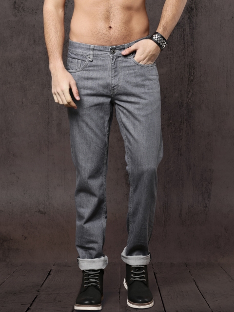 

Roadster Men Grey Slim Fit Mid-Rise Clean Look Jeans