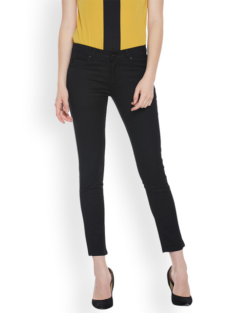 

Devis Women Black Slim Fit Mid-Rise Clean Look Jeans