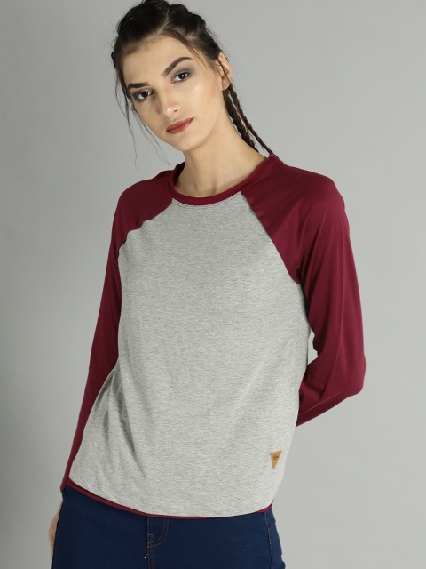 

Roadster Women Grey Melange Solid Round Neck T-shirt