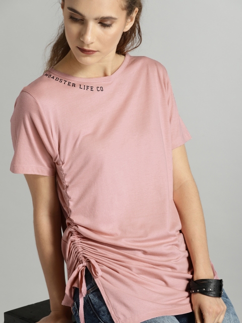 

Roadster Time Travlr Women Pink Solid Round Neck T-shirt with T-e-Up Detail