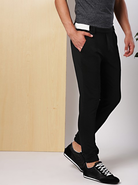

INVICTUS Men Black Slim Fit Solid Joggers
