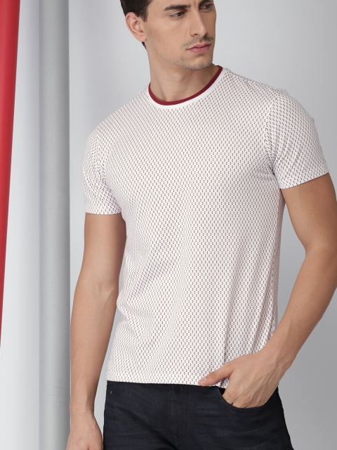 

INVICTUS Men White Printed Round Neck T-shirt