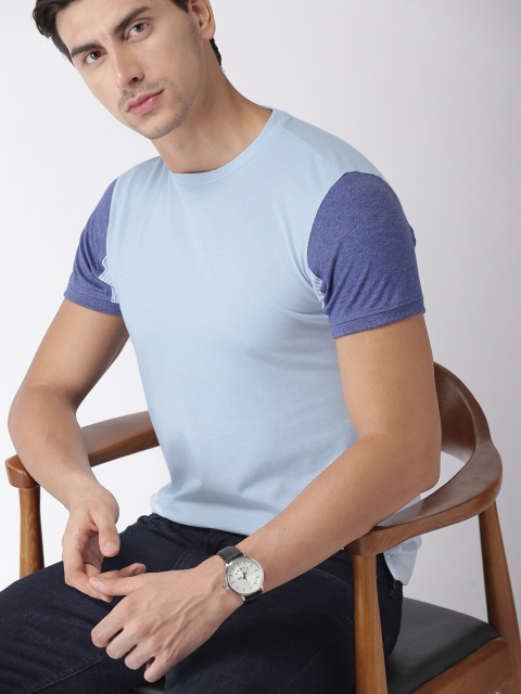 

INVICTUS Men Blue Solid Round Neck T-shirt