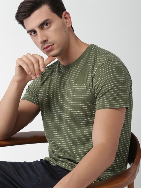 

INVICTUS Men Green Printed Round Neck Slim Fit T-shirt