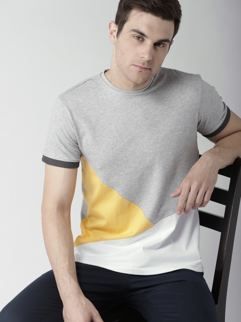 

INVICTUS Men Grey Melange & White Colourblocked Round Neck T-shirt